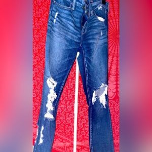 Size 8 AE DISTRESSED DENIM